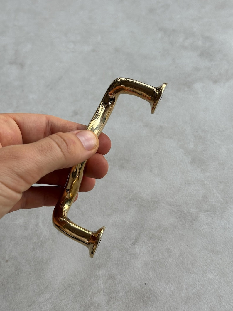 Wavy Door Handle
