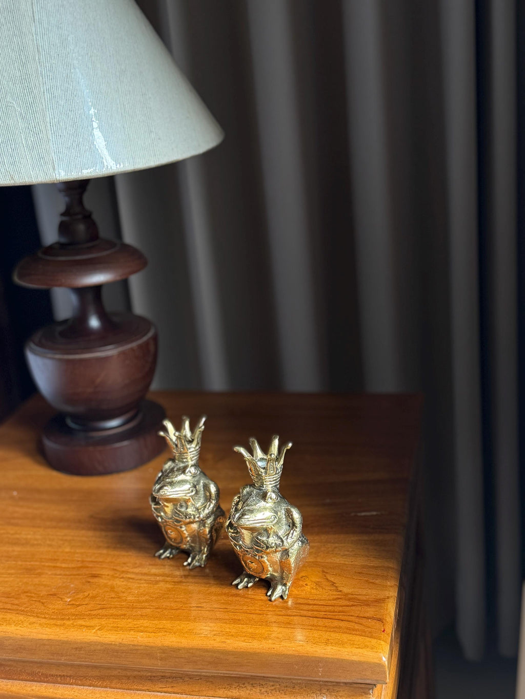 Brass Frog Candleholder Set