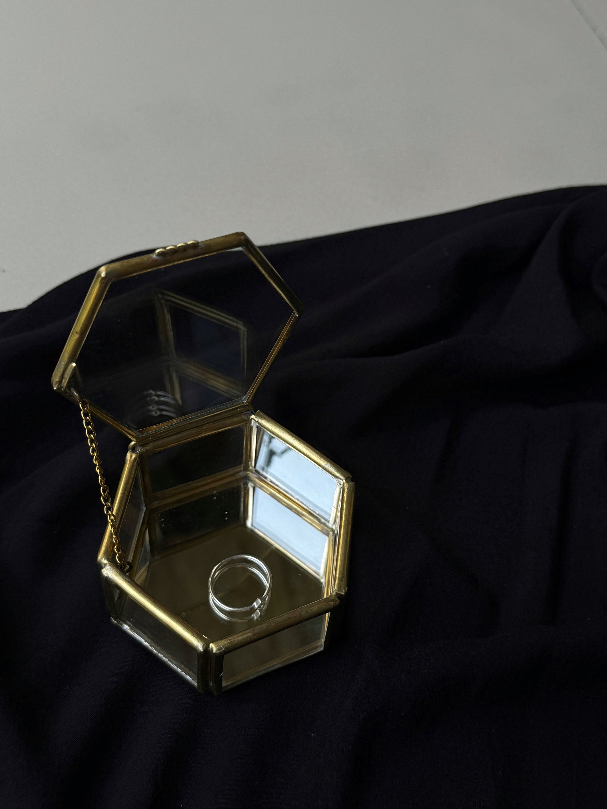 Hexagonal Glass Ring Box