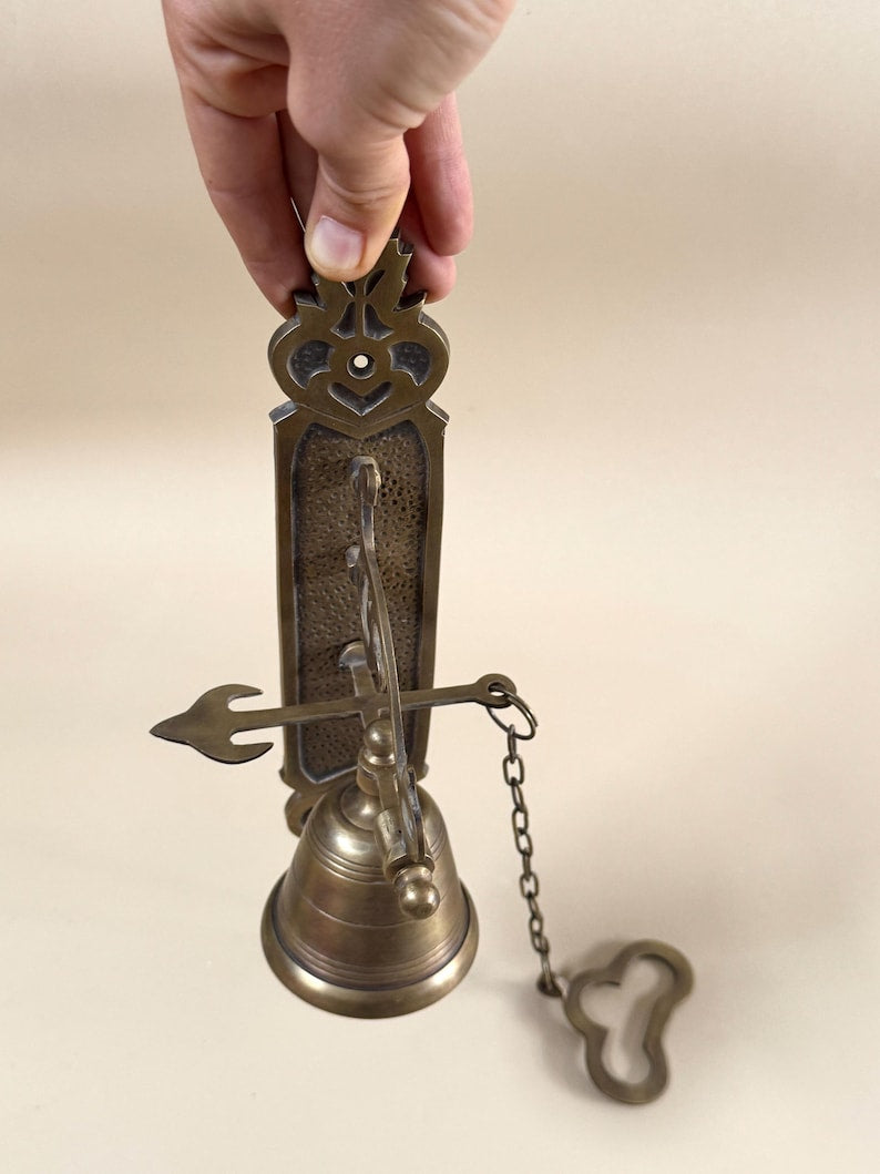 Door Mounted Entry Bell