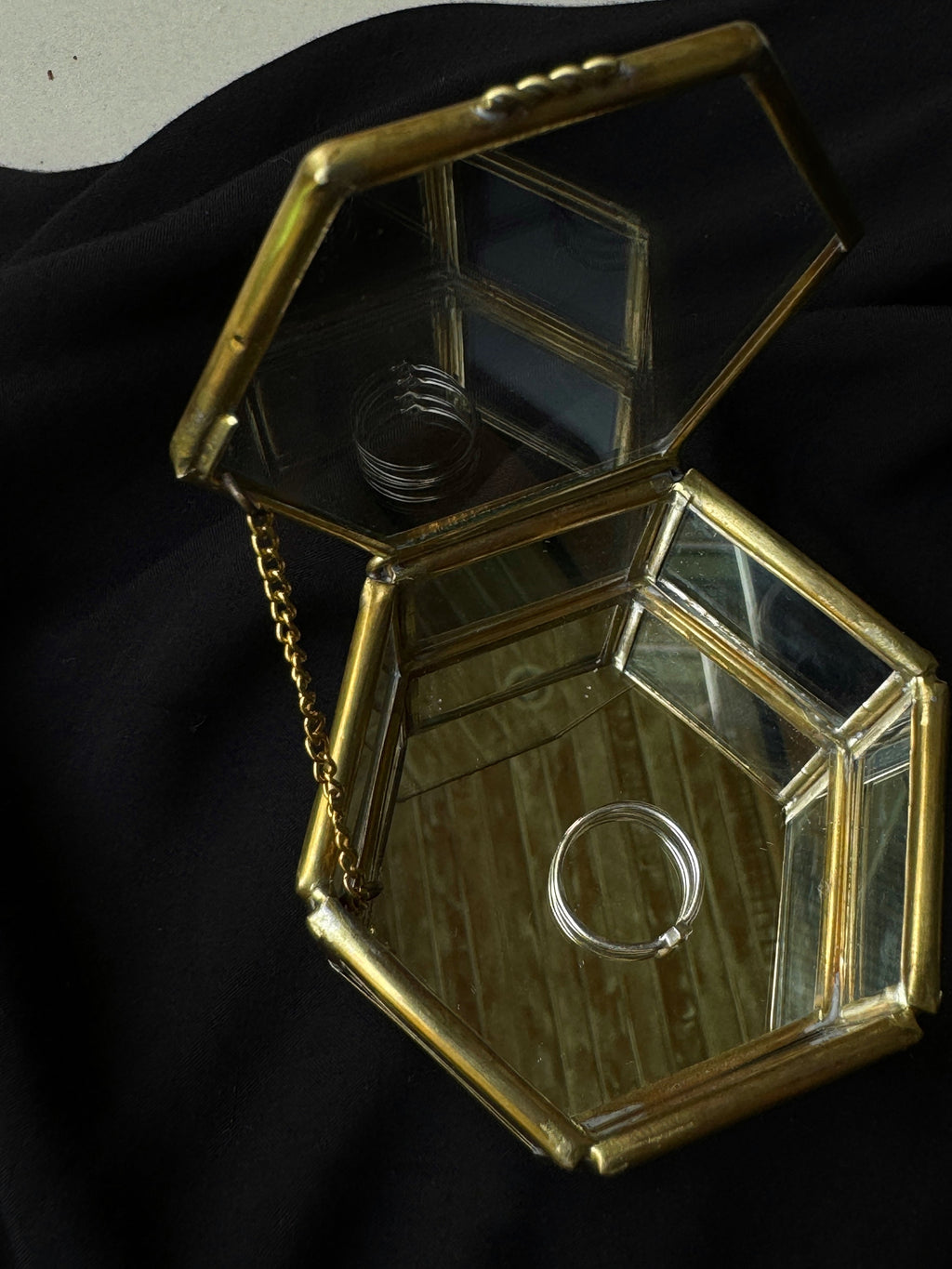 Hexagonal Glass Ring Box