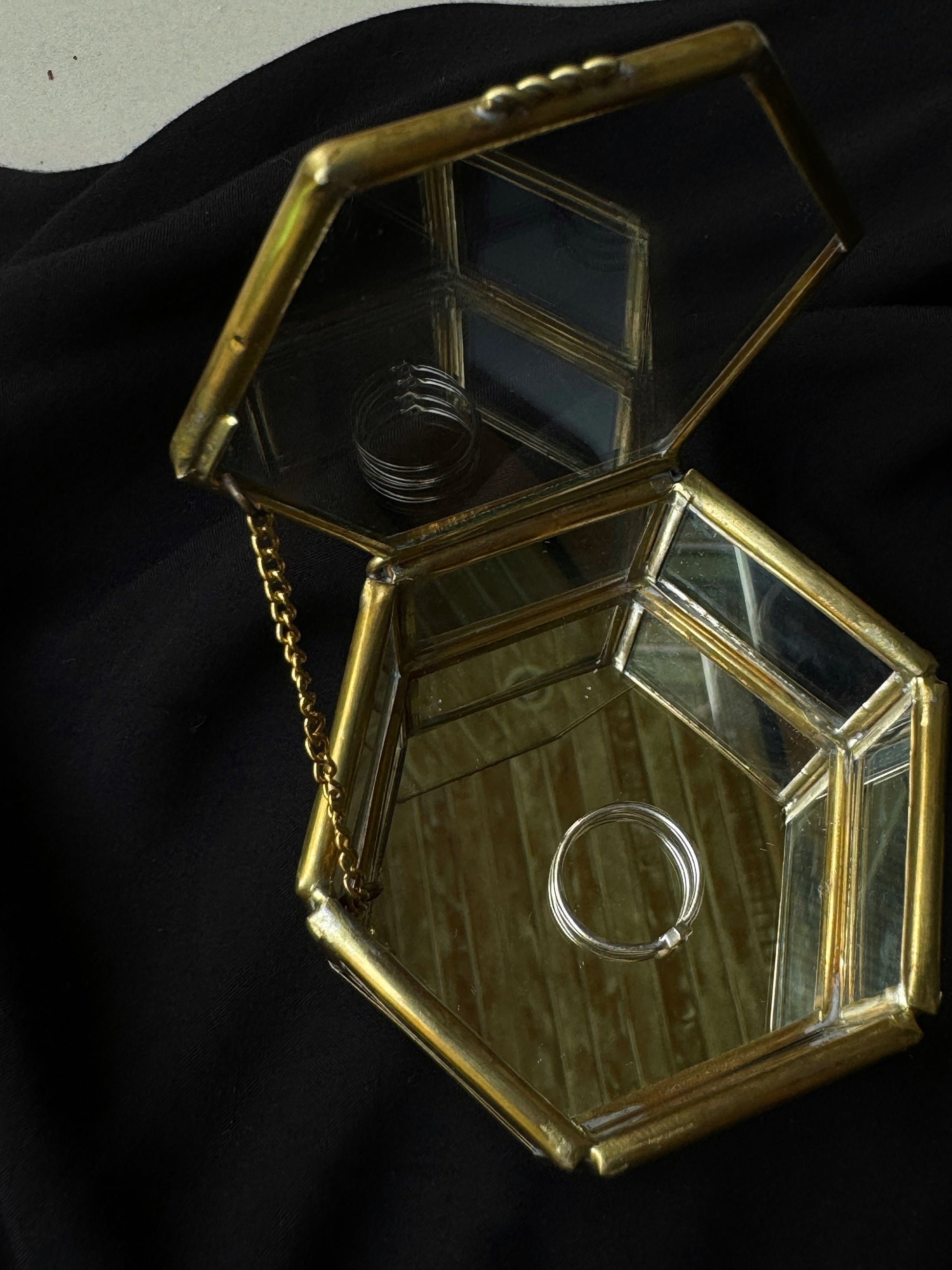 Hexagonal Glass Ring Box