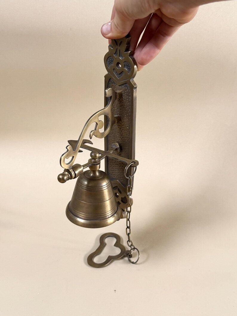 Door Mounted Entry Bell