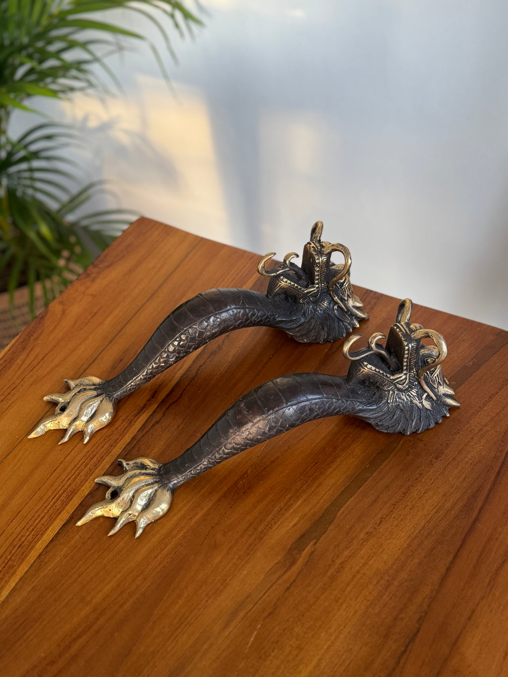 Dragon Door Handle