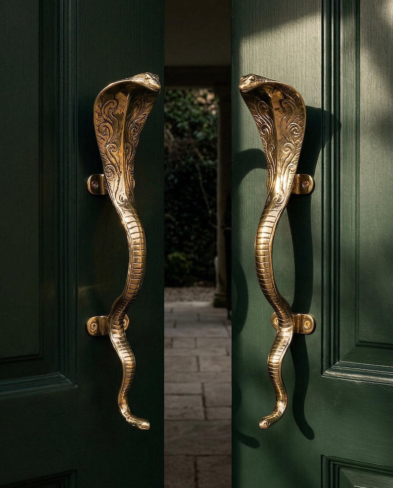 Luxury Brass Door Handle "Cobra"