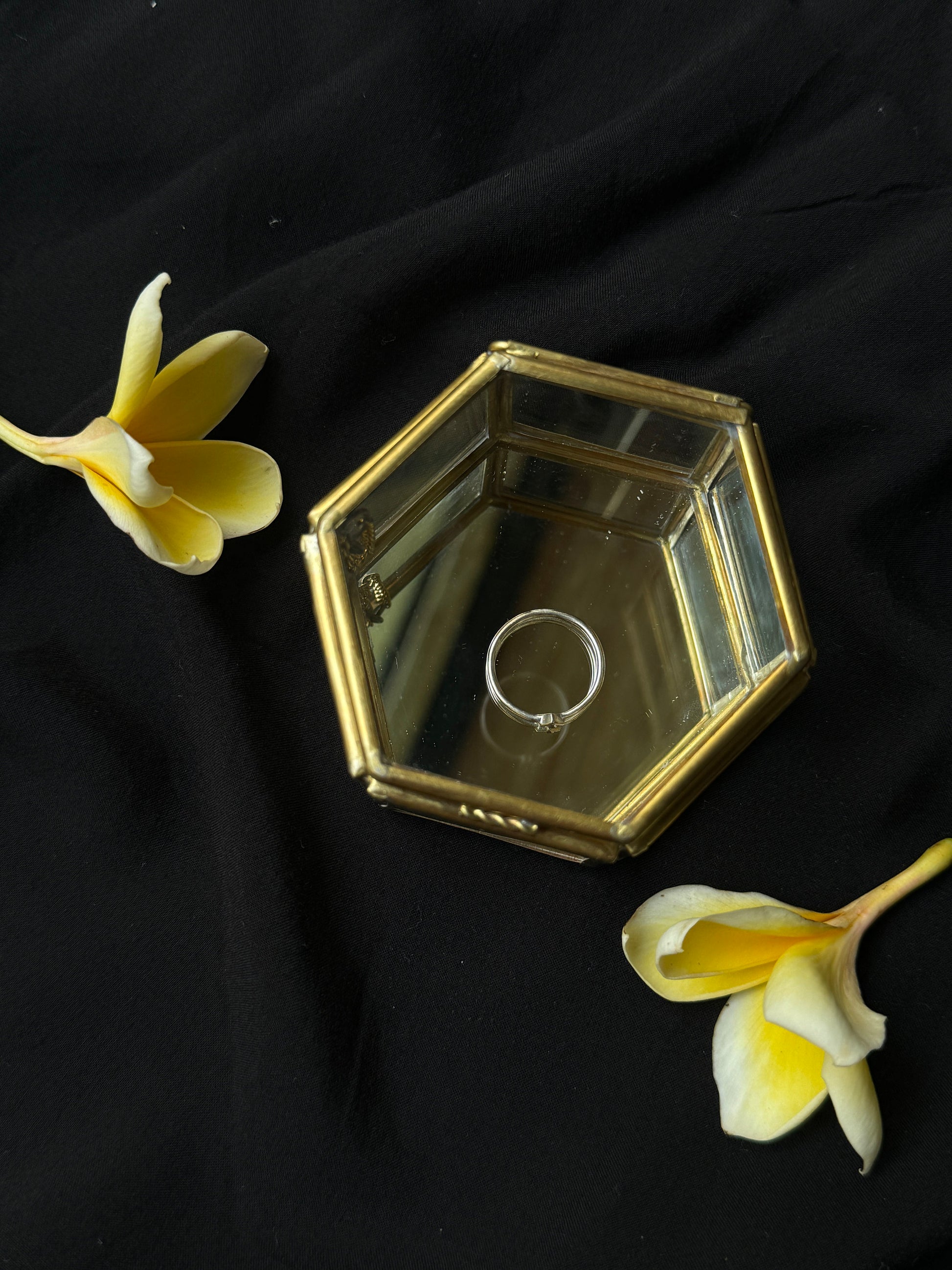 Hexagonal Glass Ring Box