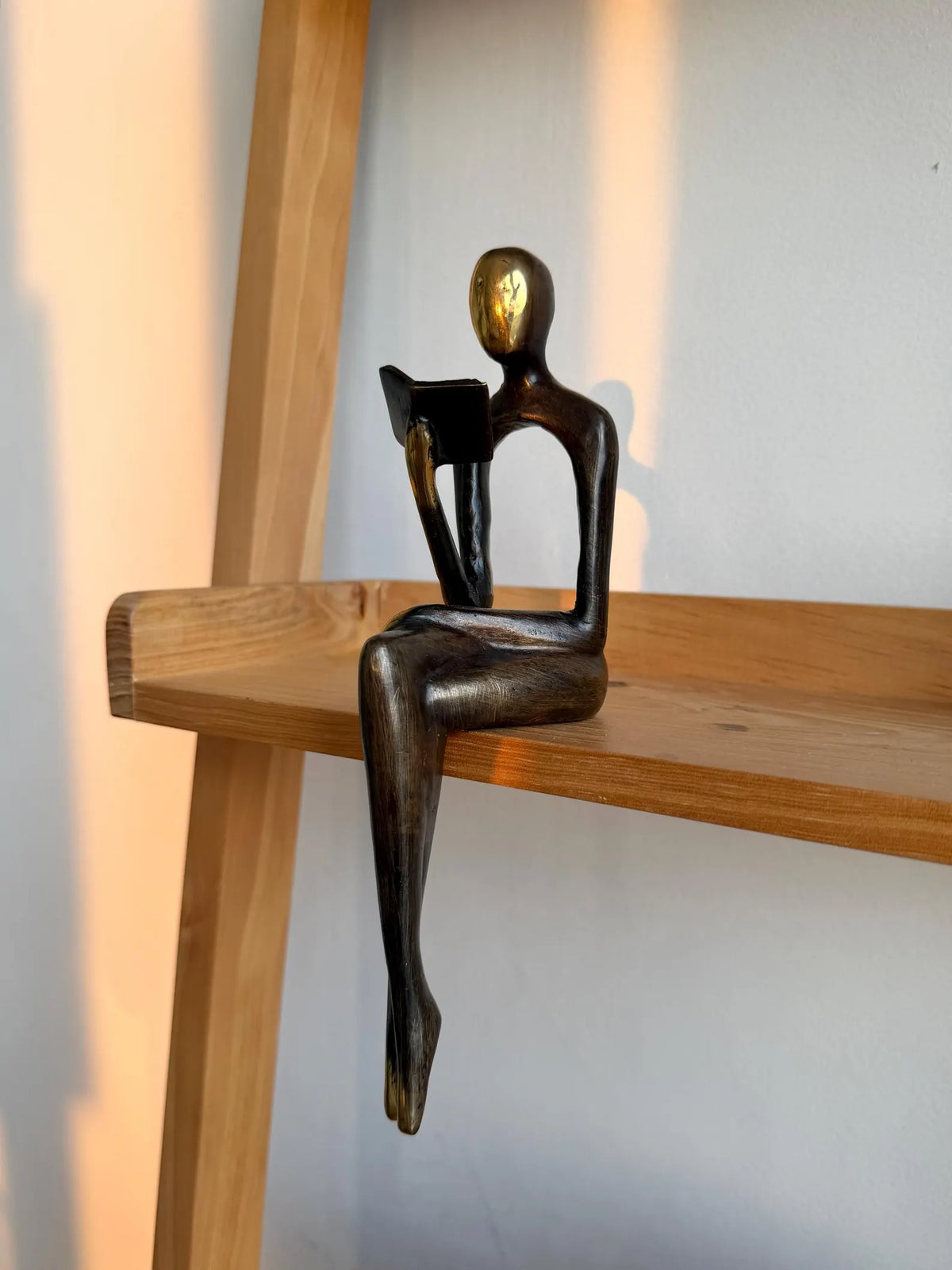 Bookshelf Decor Shelf Sitter