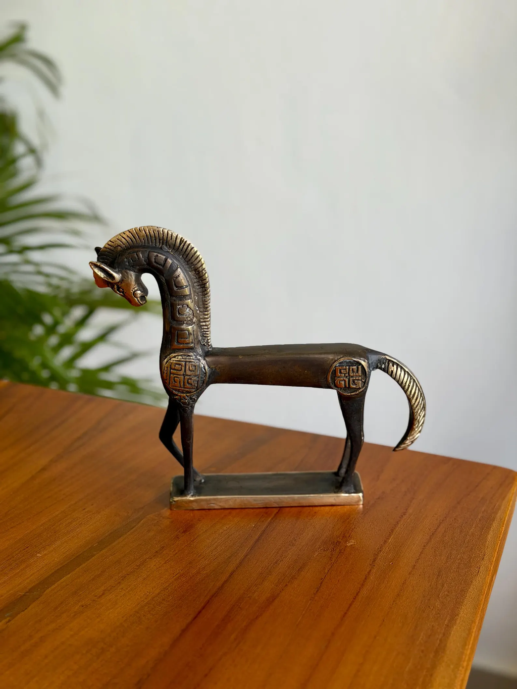 Handcrafted Brass Horse Figurine "Seminyak Nomad"