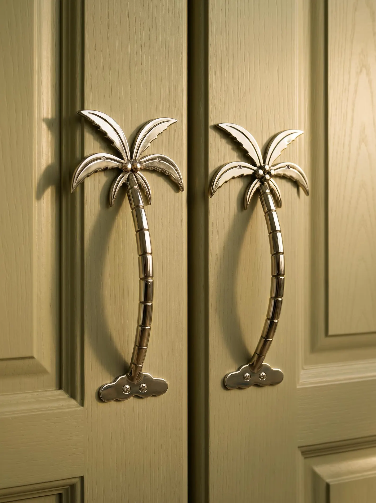 Vintage Brass Palm Tree Door Handle "Oasis"