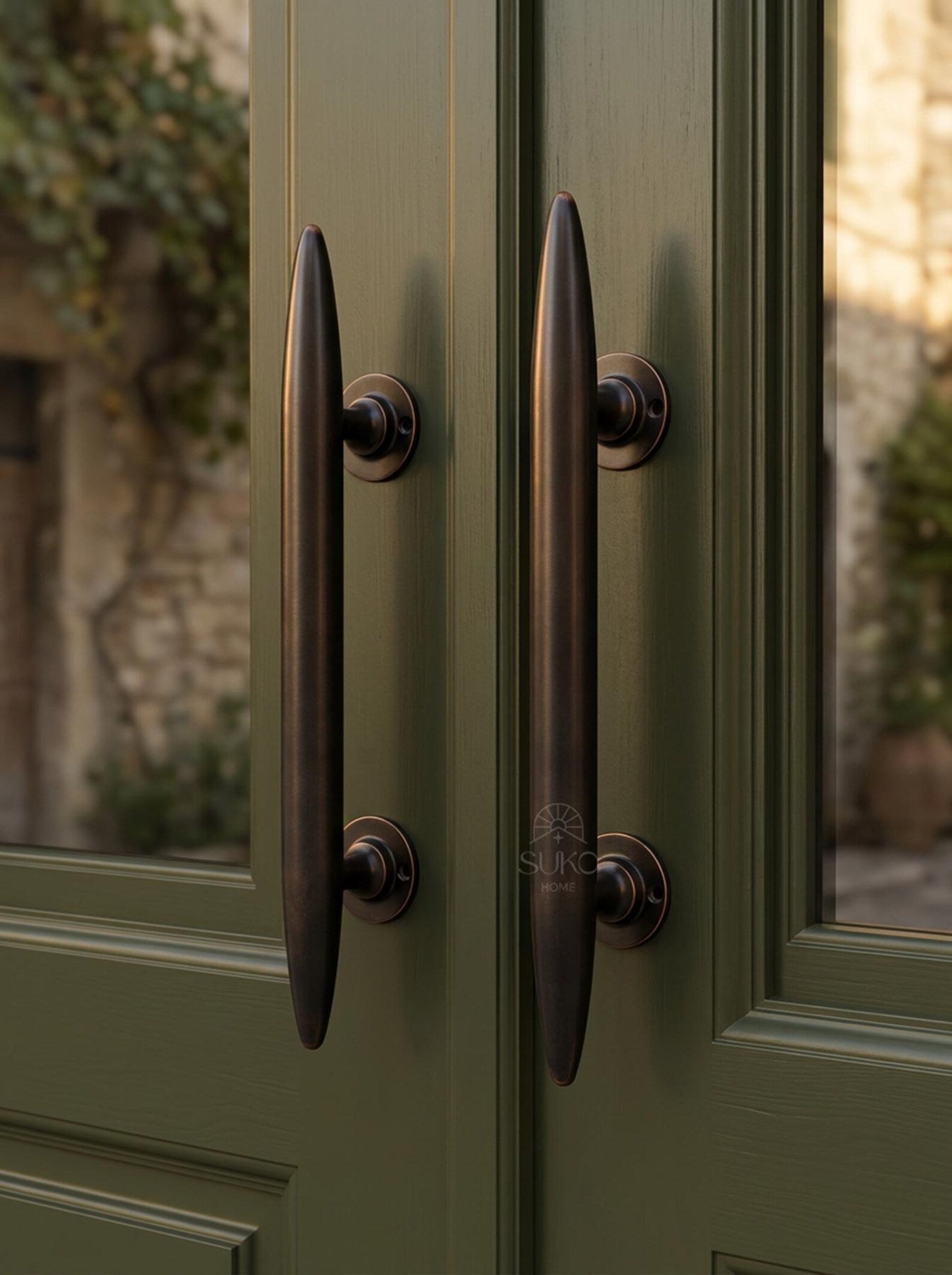 Handcrafted Brass Tapered Pull Handle "Denpasar"
