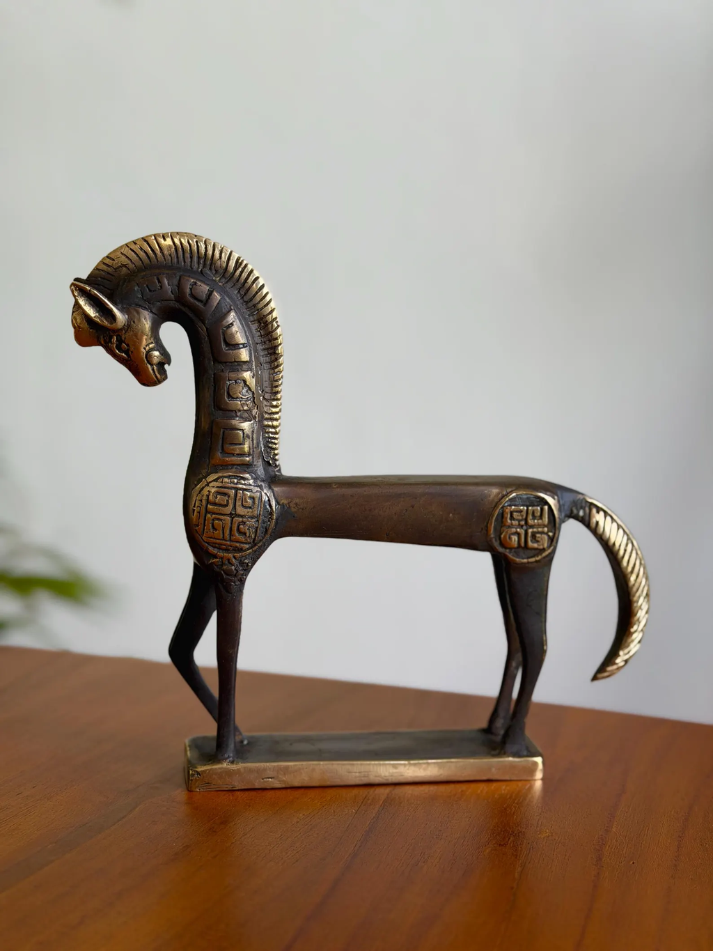 Handcrafted Brass Horse Figurine "Seminyak Nomad"